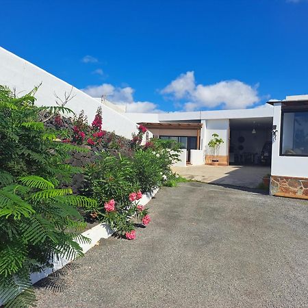 Apartamento Valentina Tías Εξωτερικό φωτογραφία