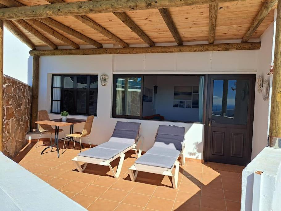 Apartamento Valentina Tías Εξωτερικό φωτογραφία
