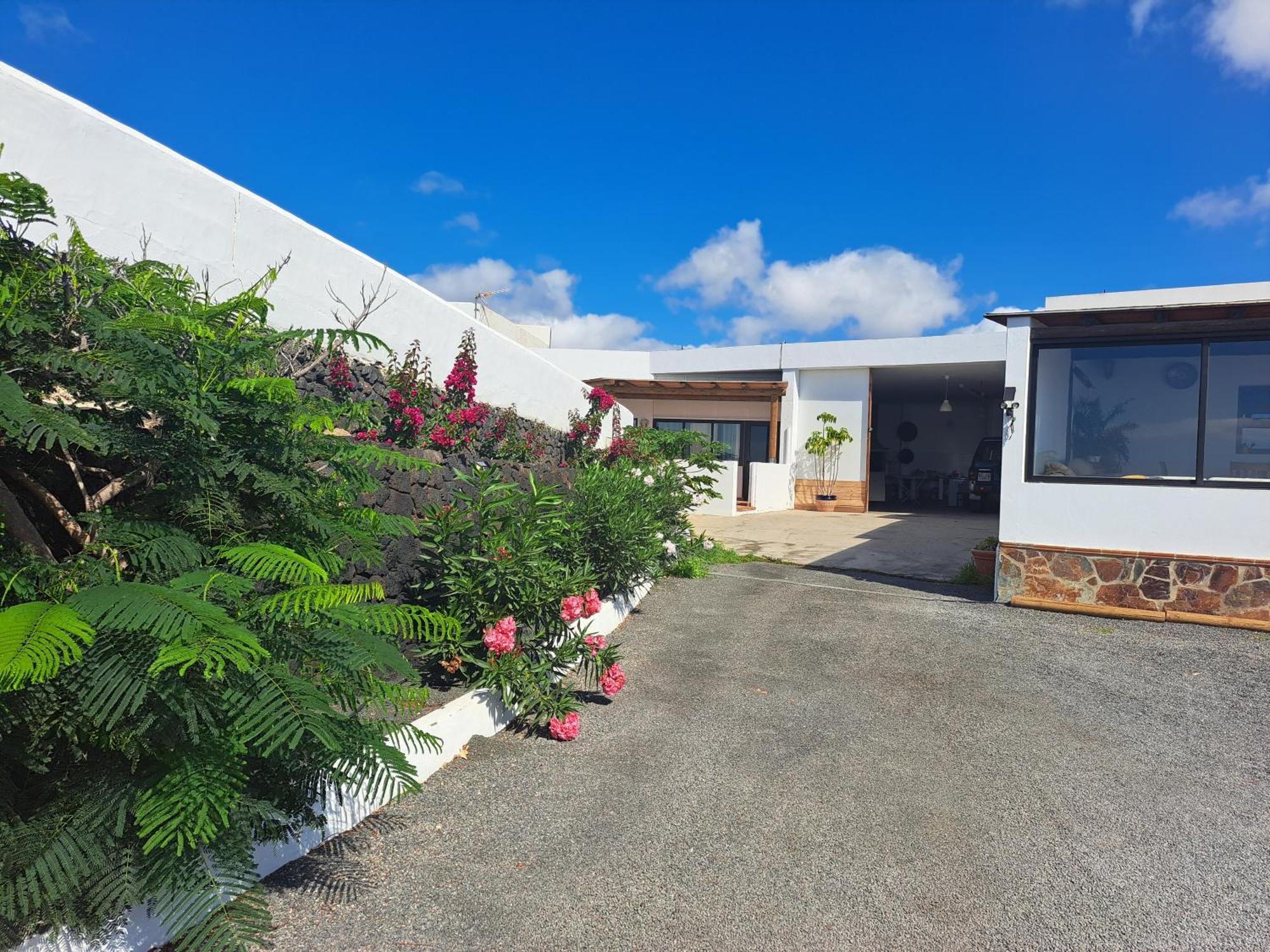 Apartamento Valentina Tías Εξωτερικό φωτογραφία
