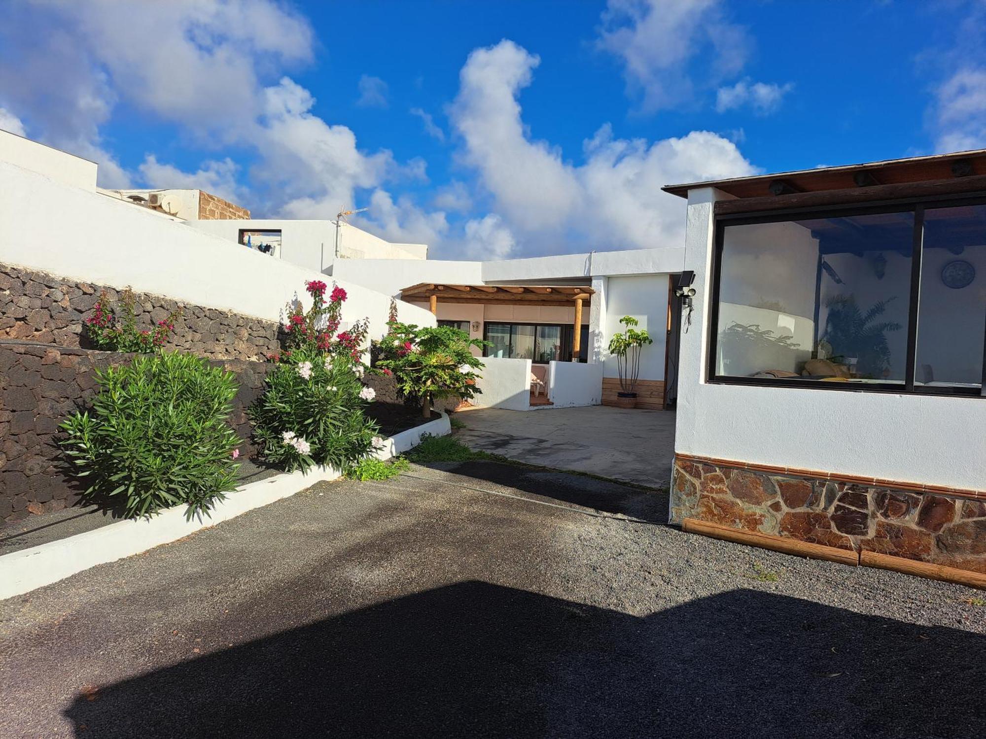 Apartamento Valentina Tías Εξωτερικό φωτογραφία
